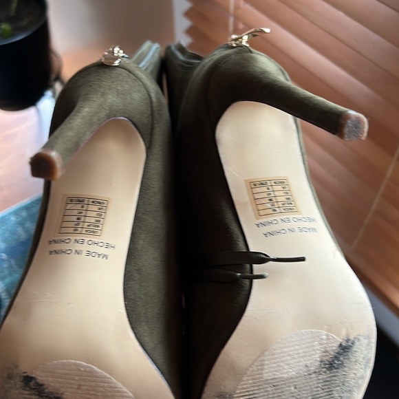 Olive Peep toe booties. - Picture 5 of 8